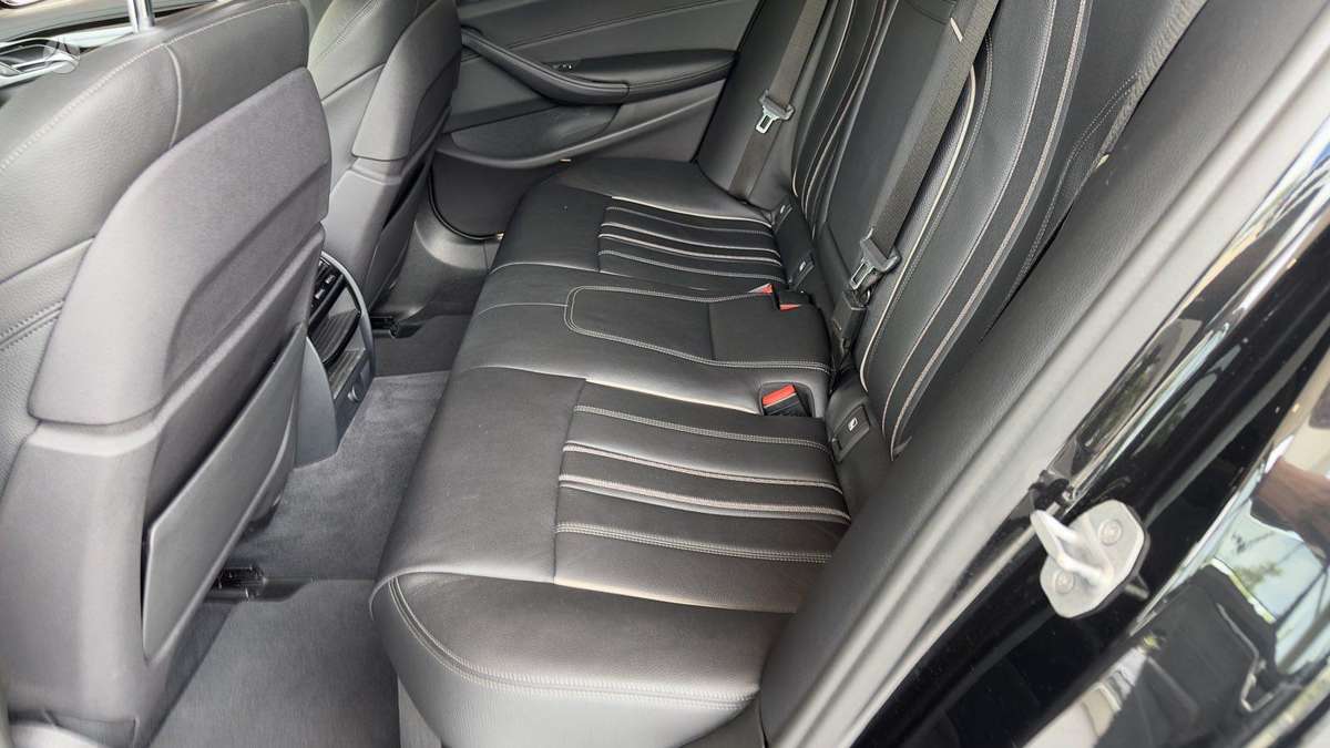 BMW 520, 2.0 l., Седан