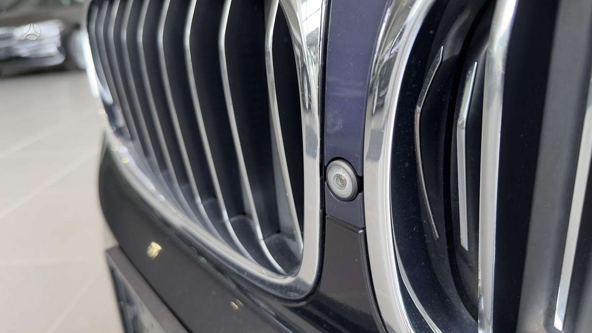 BMW 520, 2.0 l., Седан