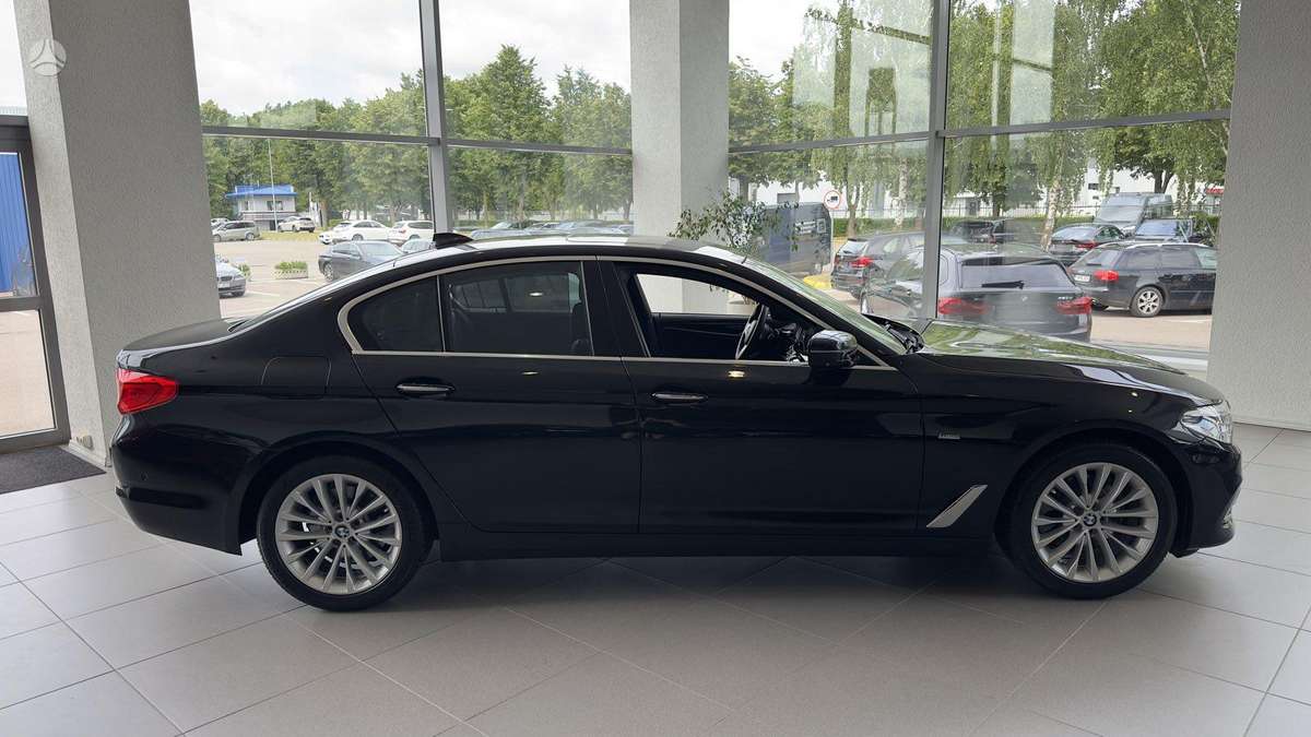 BMW 520, 2.0 l., Седан