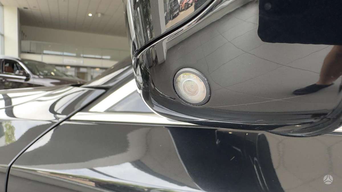 BMW 520, 2.0 l., Седан