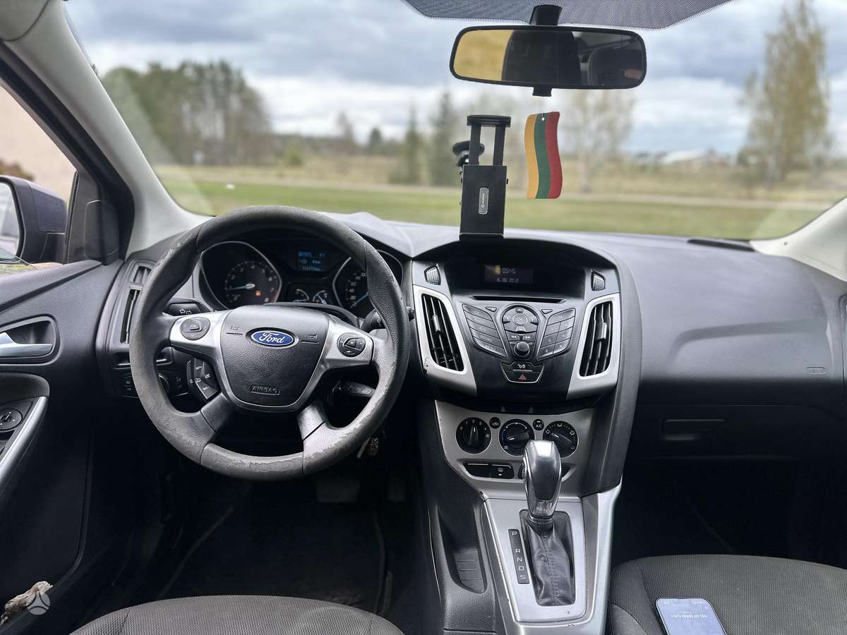 Ford Focus, 1.6 l., hatchback