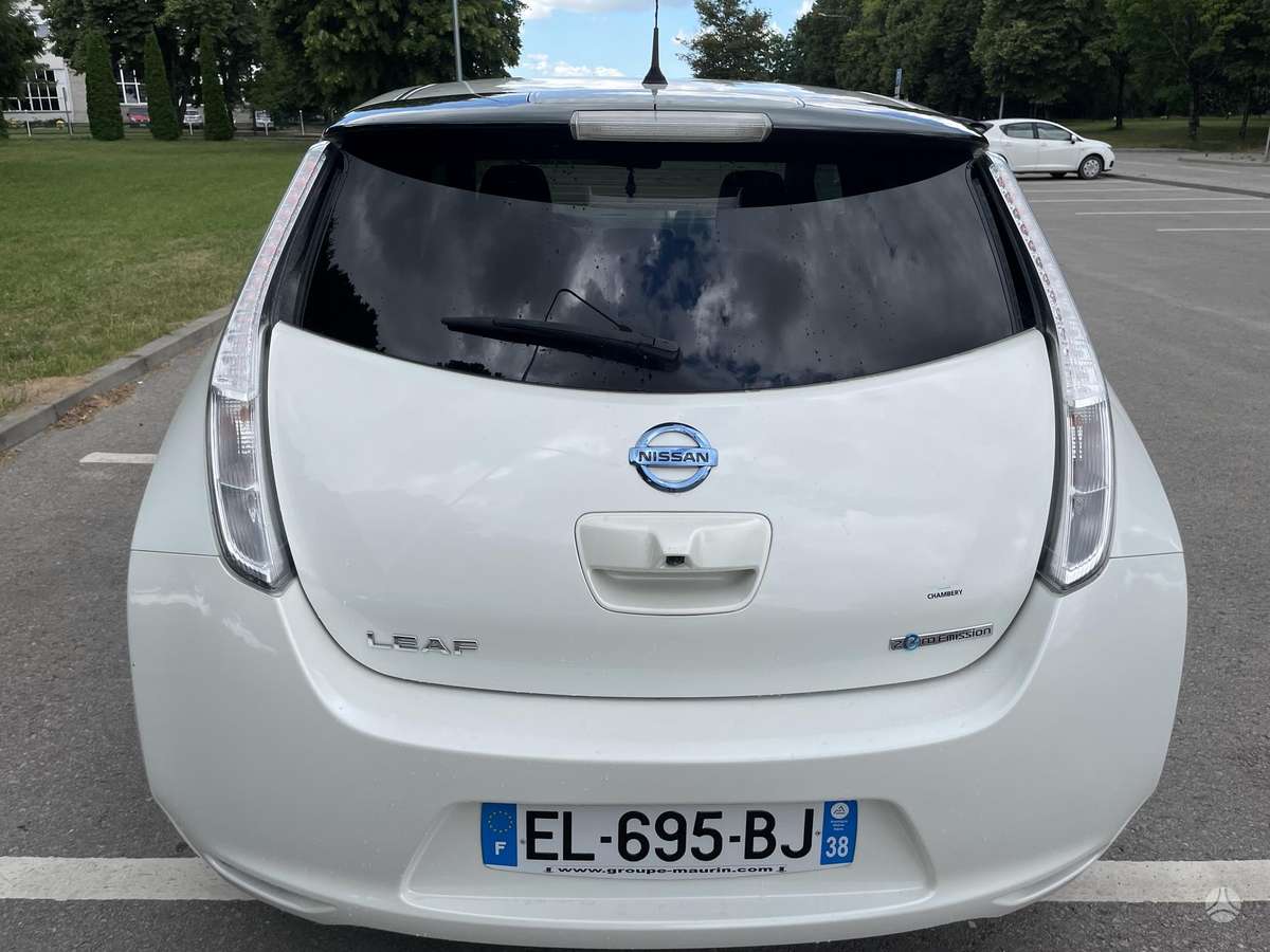 Nissan Leaf, 30 kWh, hečbekas