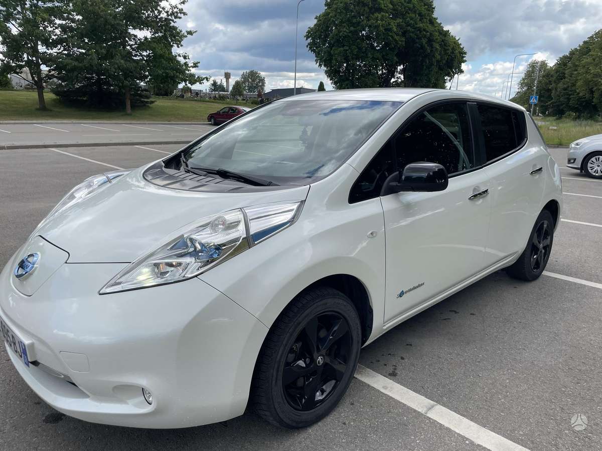 Nissan Leaf, 30 kWh, hečbekas