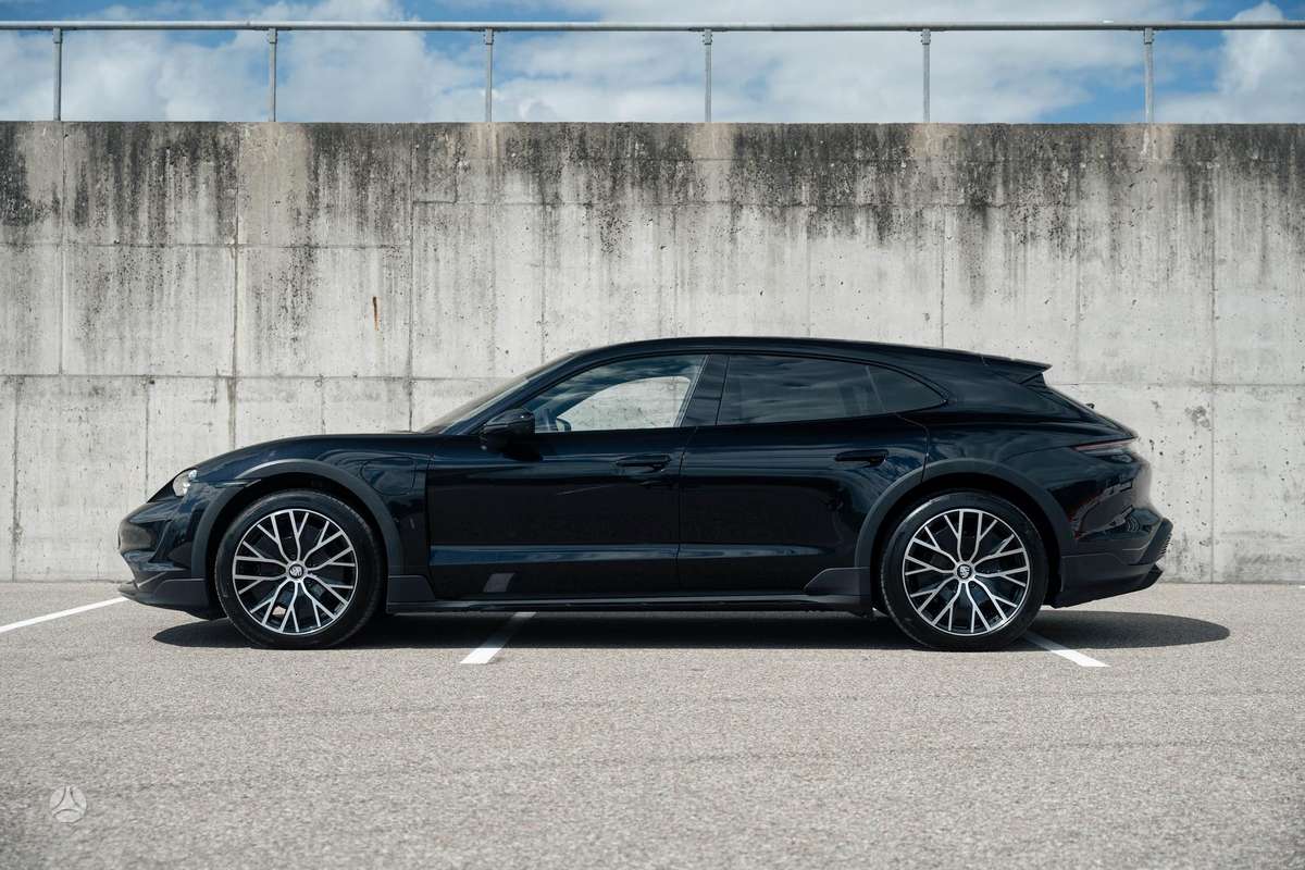 Porsche Taycan - 5