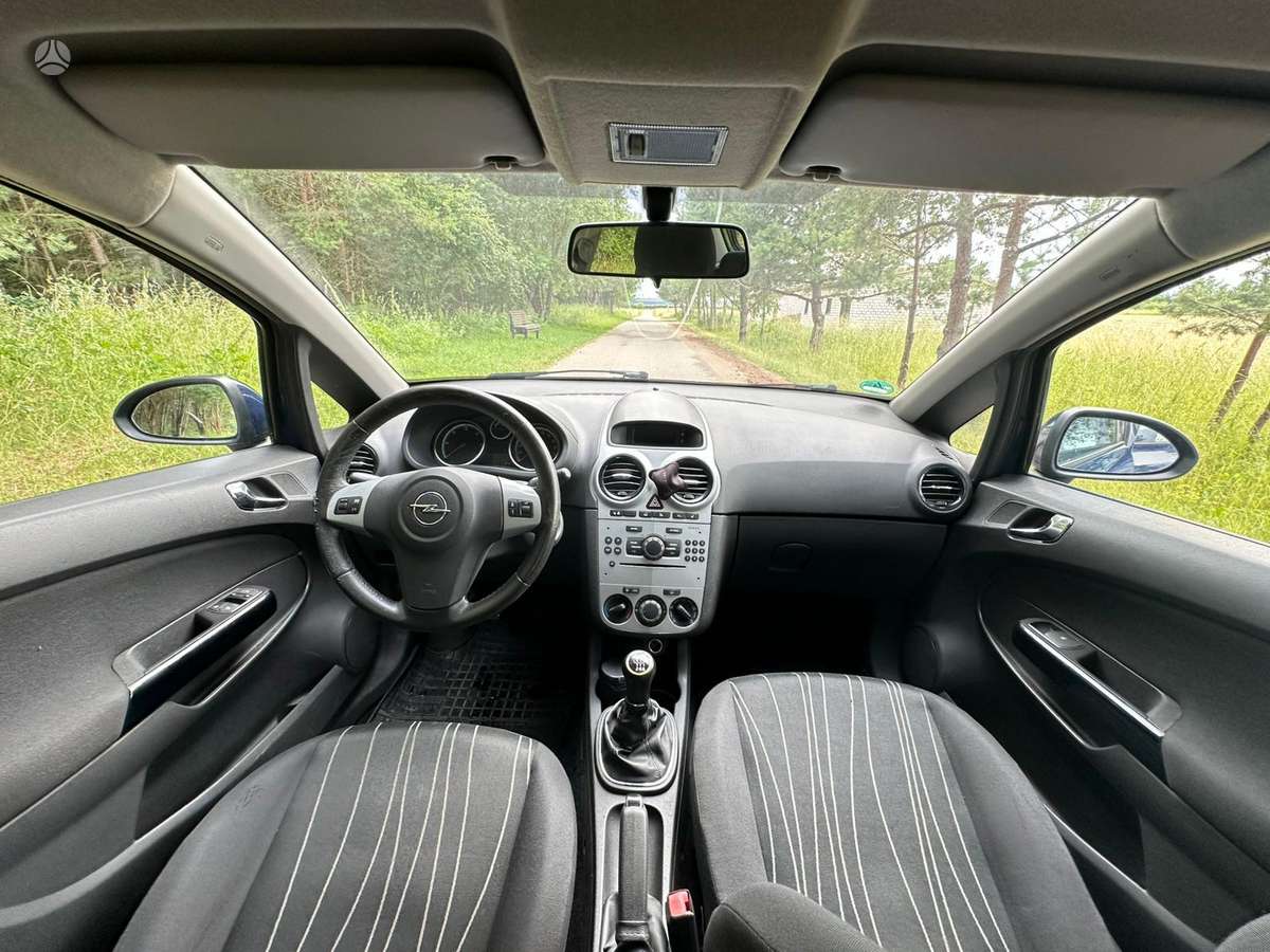 Opel Corsa, 1.7 l., Хэтчбек