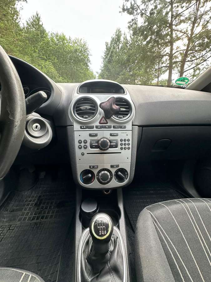 Opel Corsa, 1.7 l., Хэтчбек