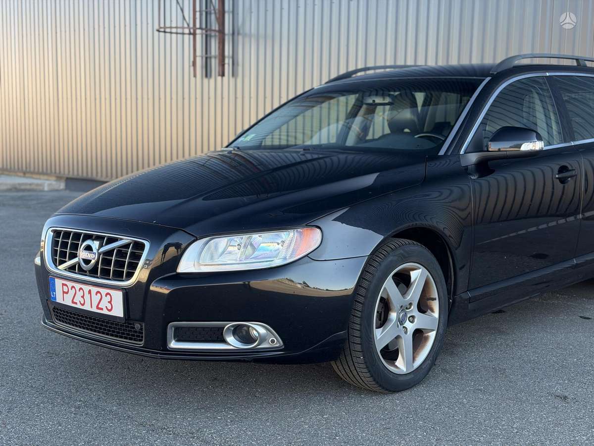 Volvo V70, 2.4 l., wagon