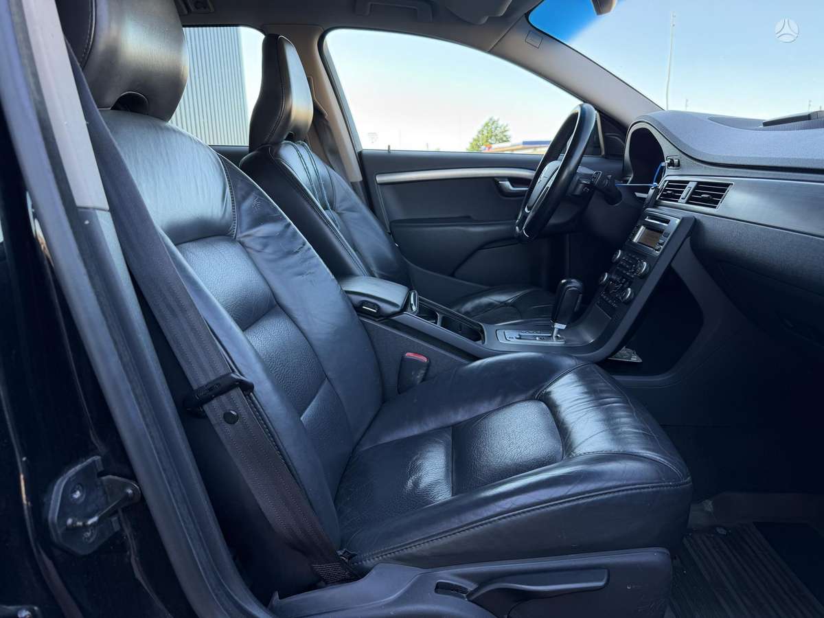 Volvo V70, 2.4 l., wagon