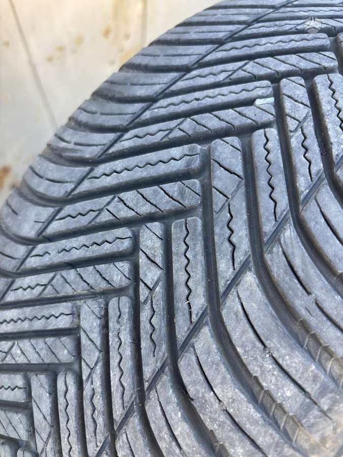 Hankook, winter 225/50 R18