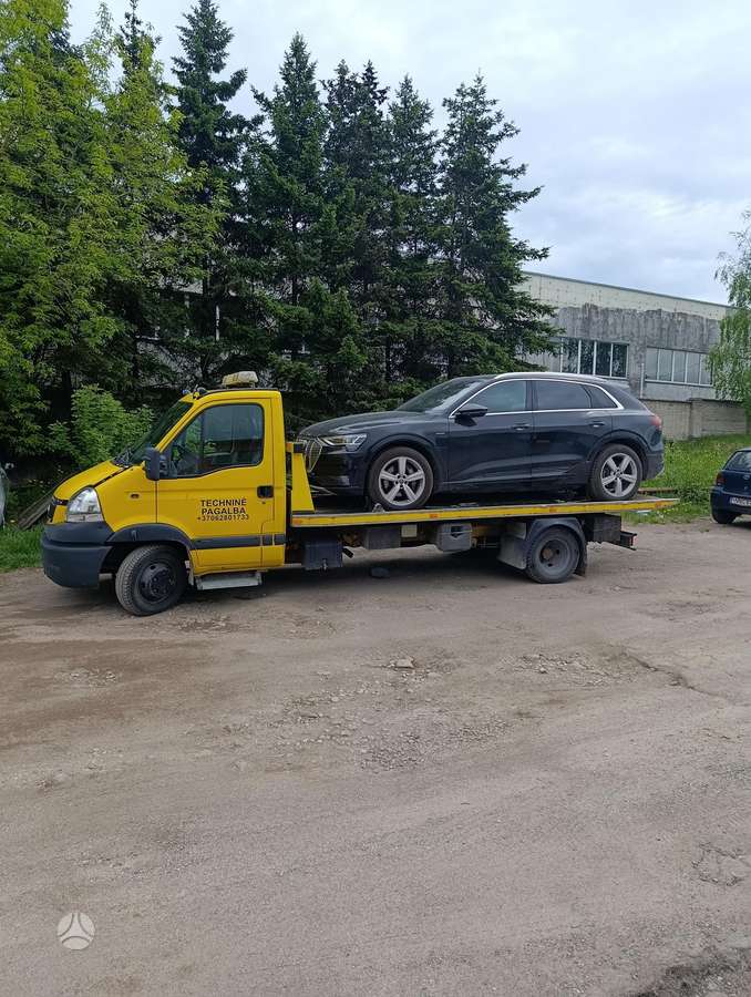 Renault Mascott, auto transporters