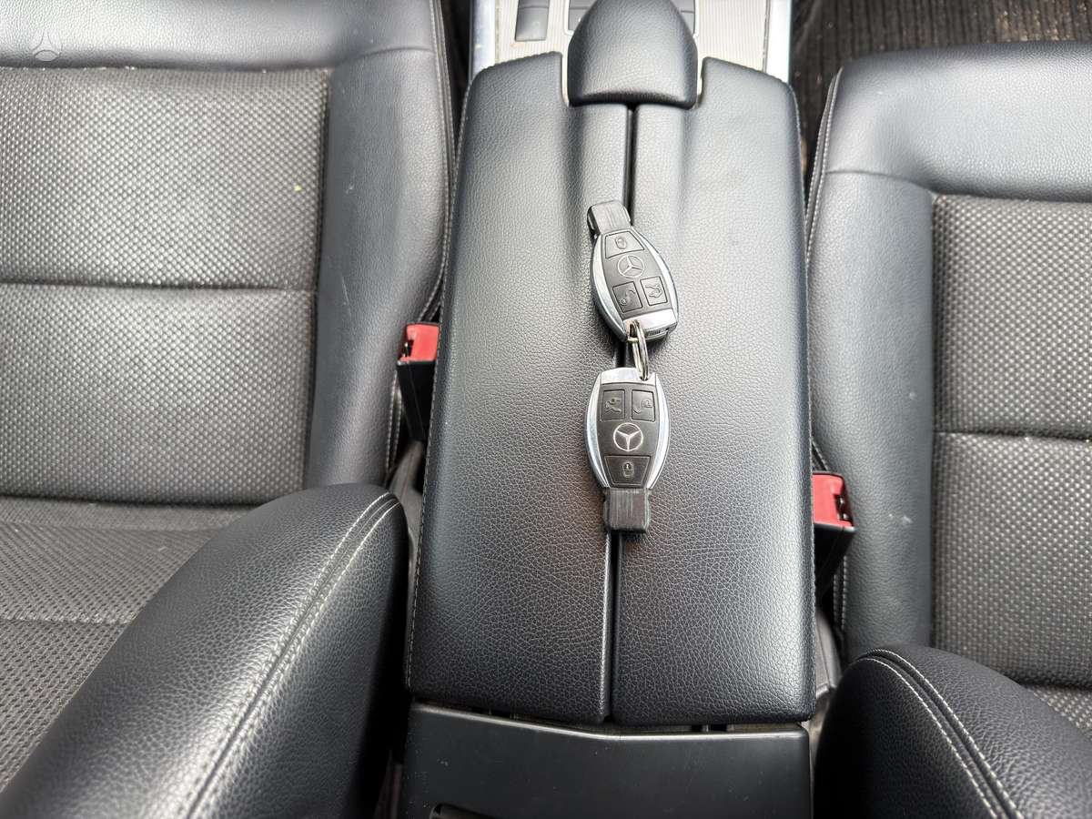 Mercedes-Benz E220, 2.1 l., Универсал