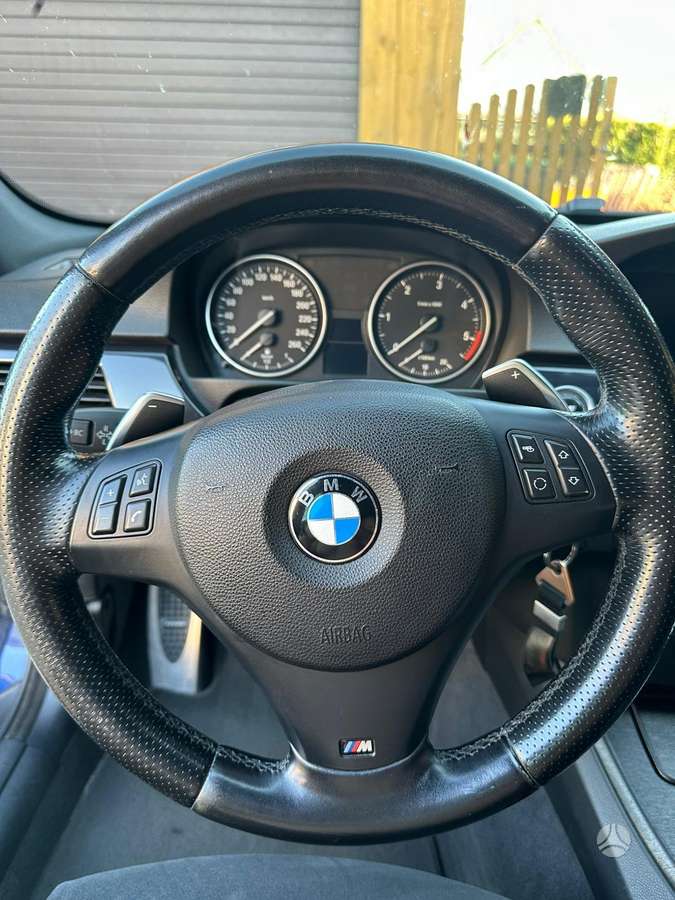 BMW 325, 3.0 l., wagon