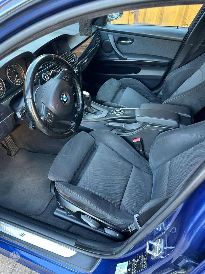 BMW 325, 3.0 l., wagon