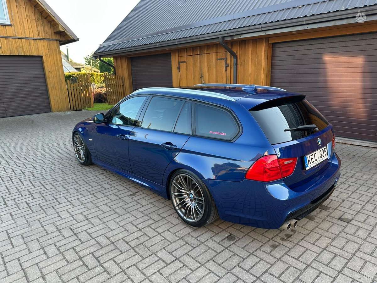 BMW 325, 3.0 l., wagon
