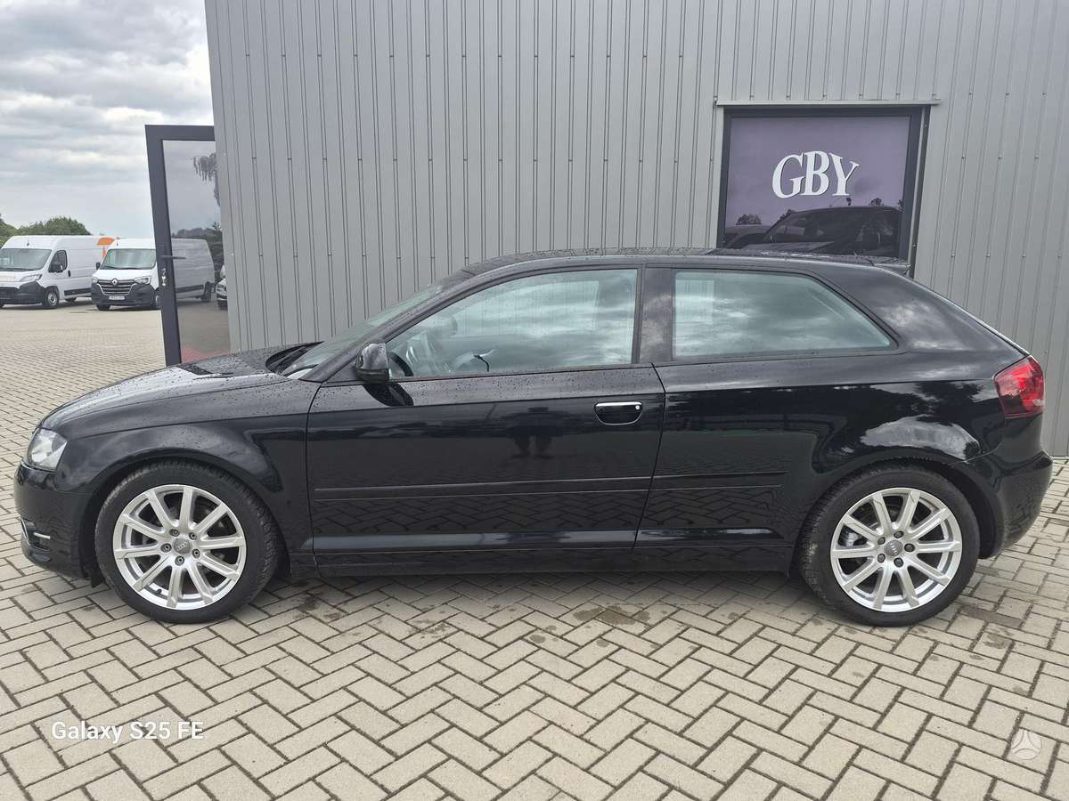 Audi A3, 1.6 l., hatchback