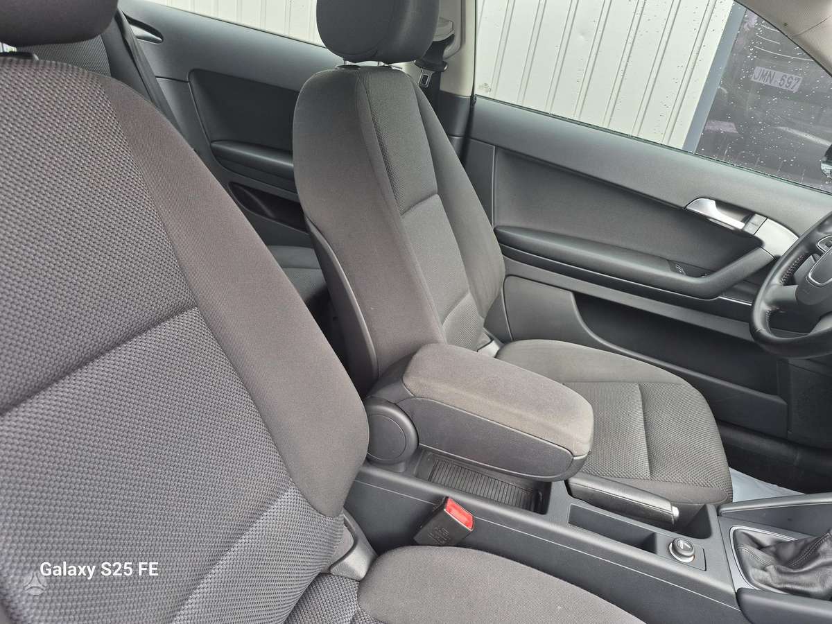 Audi A3, 1.6 l., Хэтчбек