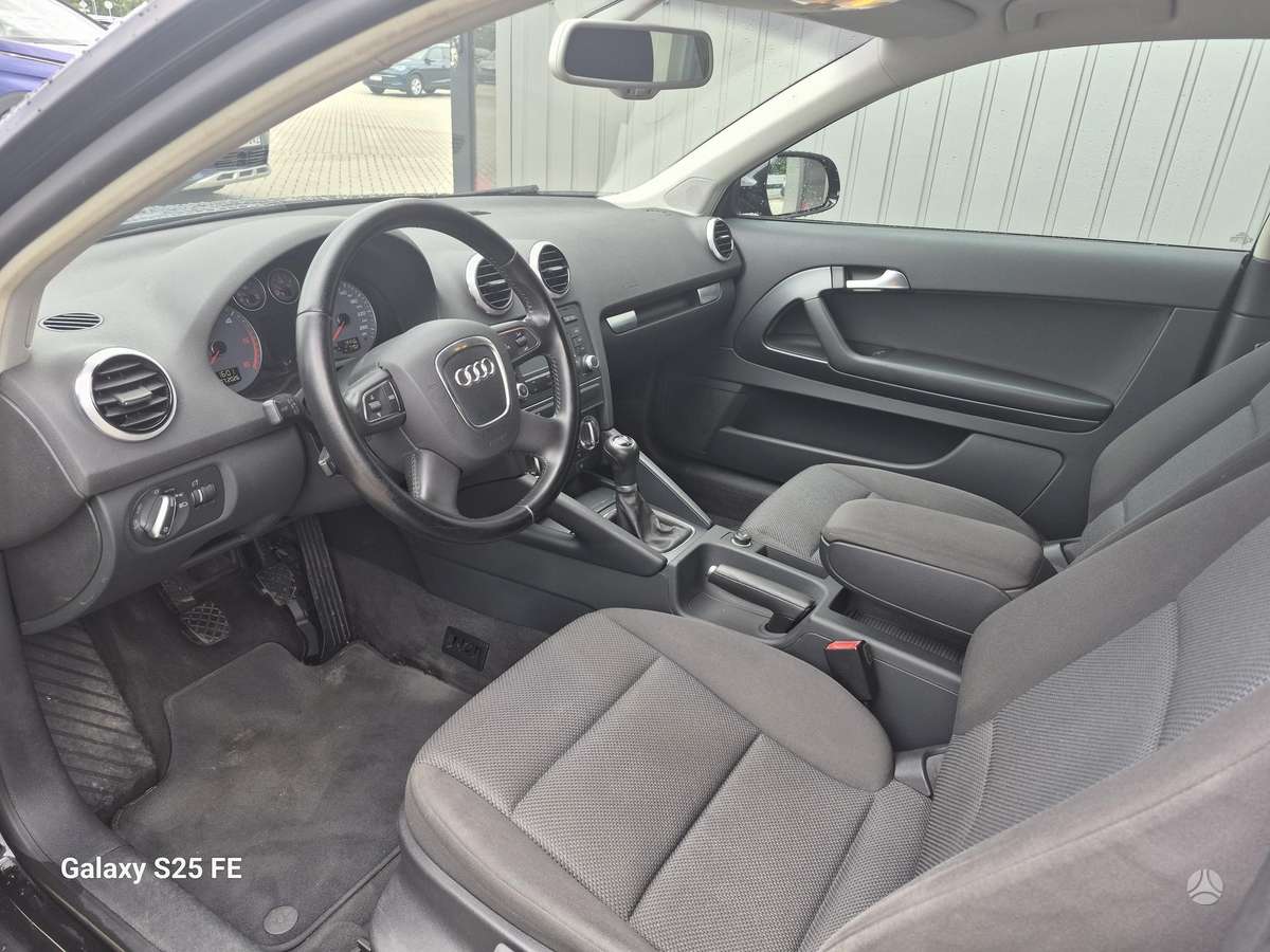 Audi A3, 1.6 l., Хэтчбек