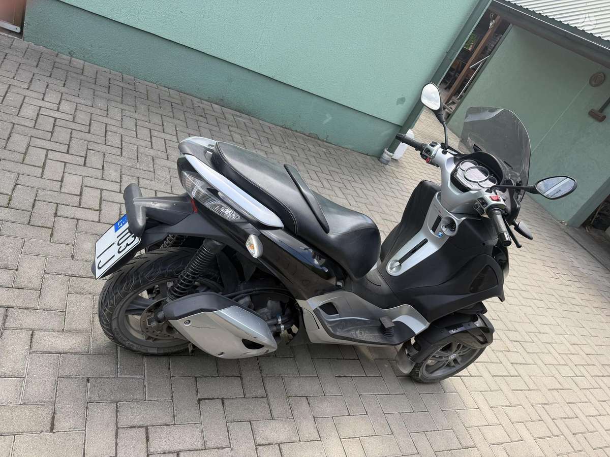 Piaggio MP3 300cc, мотороллеры / мопеды
