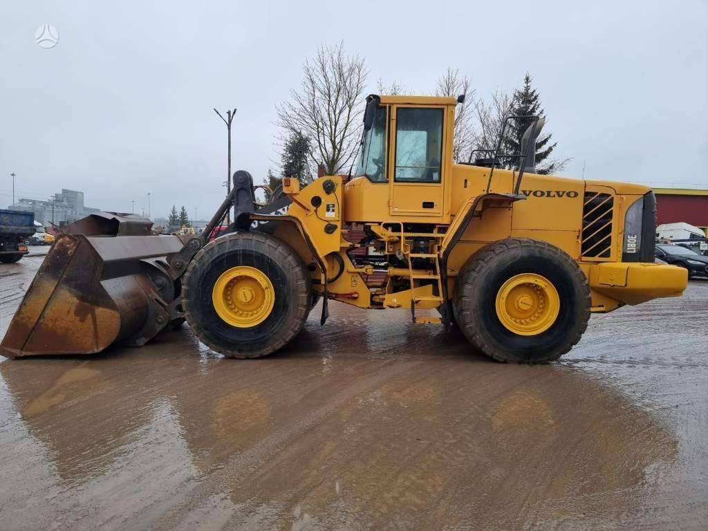 Volvo L180E, фронтальные погрузчики