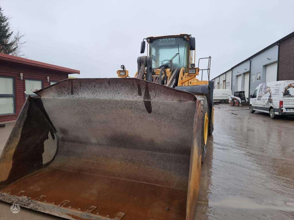 Volvo L180E, frontaliniai krautuvai
