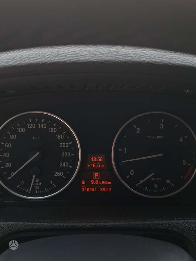 BMW X5, 3.0 l., off-road / crossover