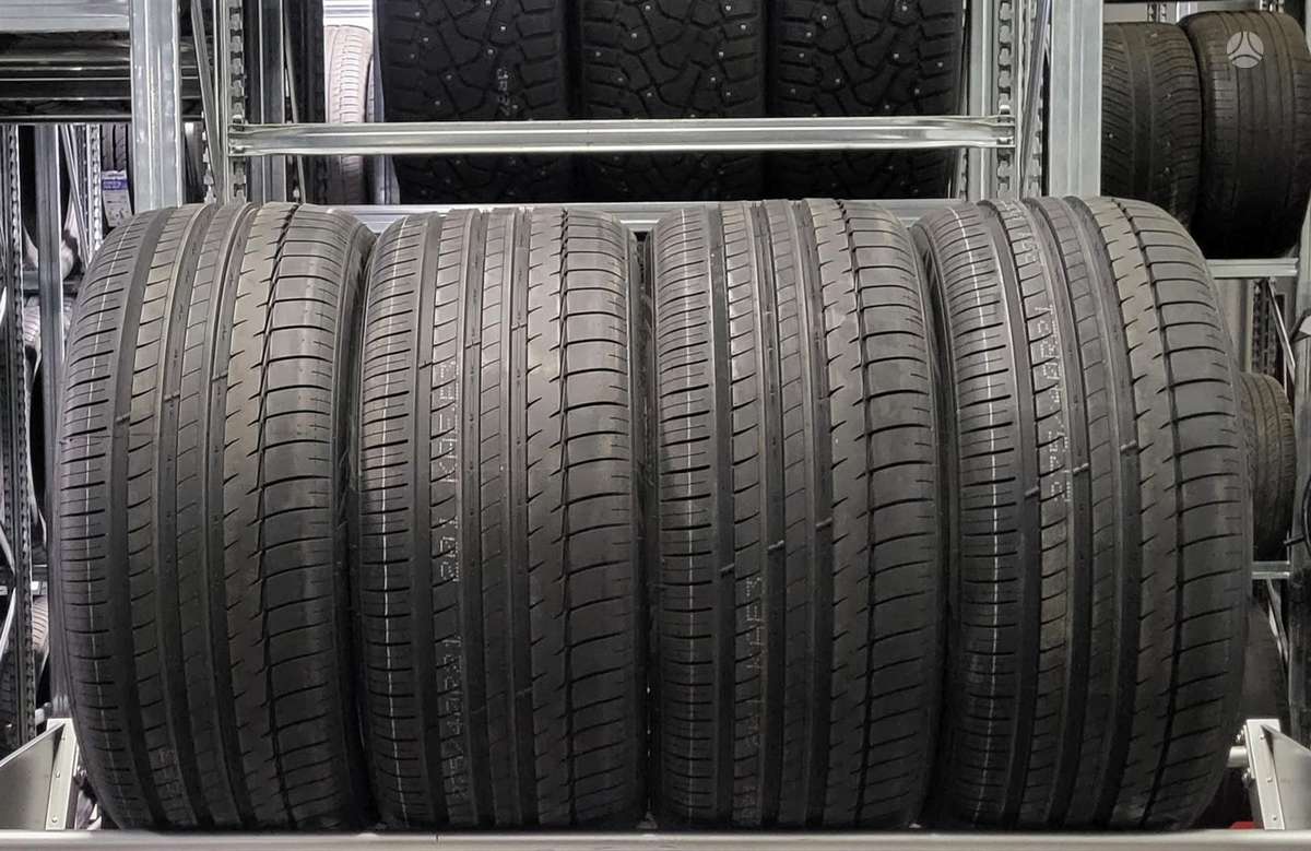 Triangle Sportex TH201, summer 235/45 R20