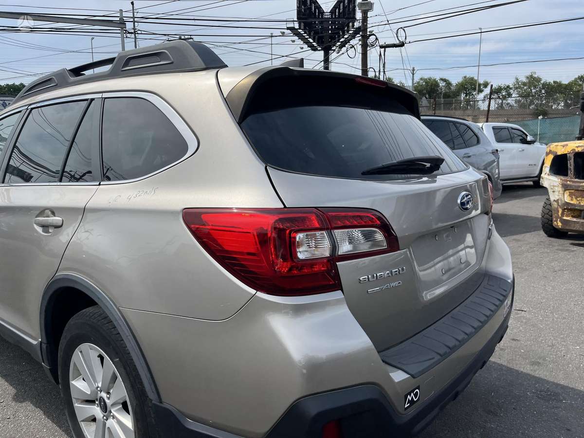 Subaru Outback, 2.5 l., Универсал