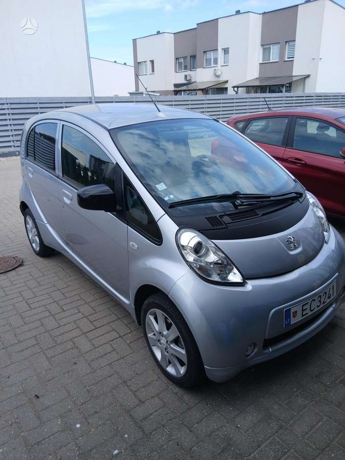 Peugeot iOn, 16 kWh, hatchback