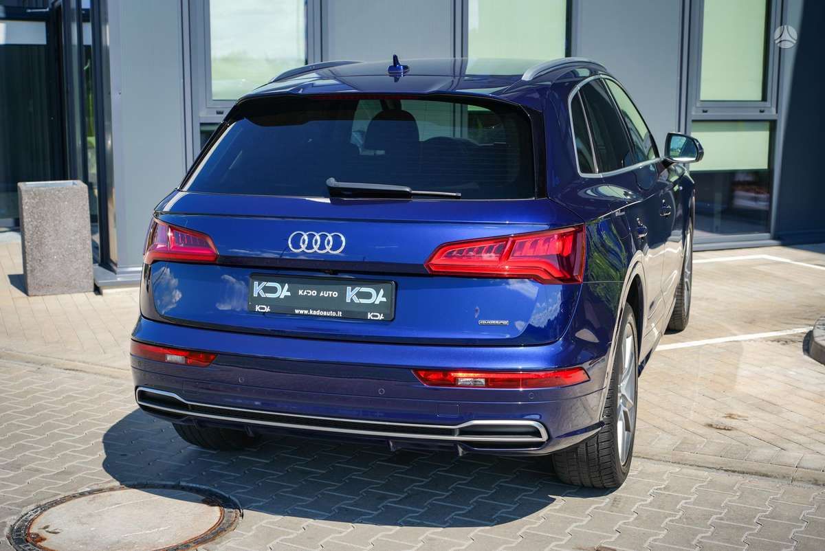 Audi Q5, 2.0 l., Внедорожник / Кроссовер