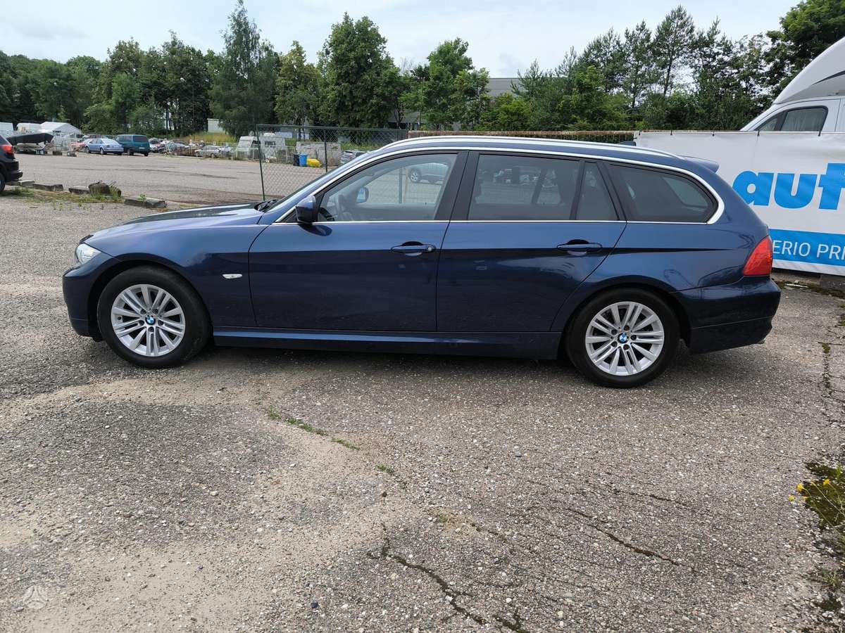 BMW 320, 2.0 l., wagon