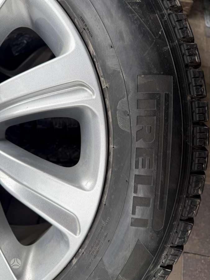 Land Rover Evoque, lengvojo lydinio, R18