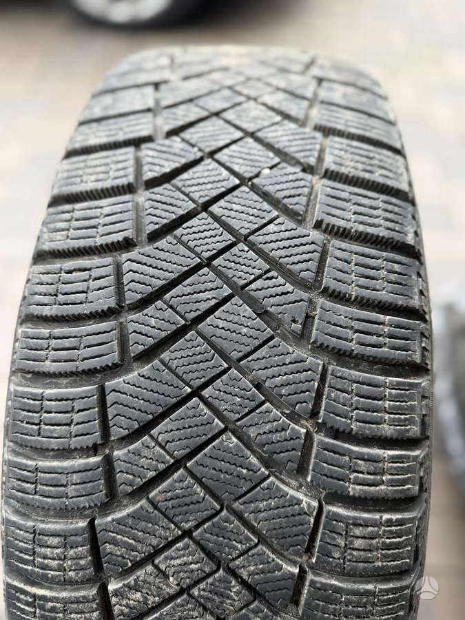 Land Rover Evoque, lengvojo lydinio, R18