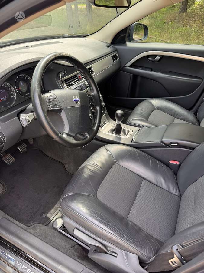Volvo V70, 2.4 l., wagon