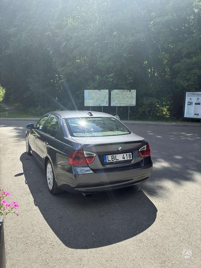 BMW 320, 2.0 l., sedanas
