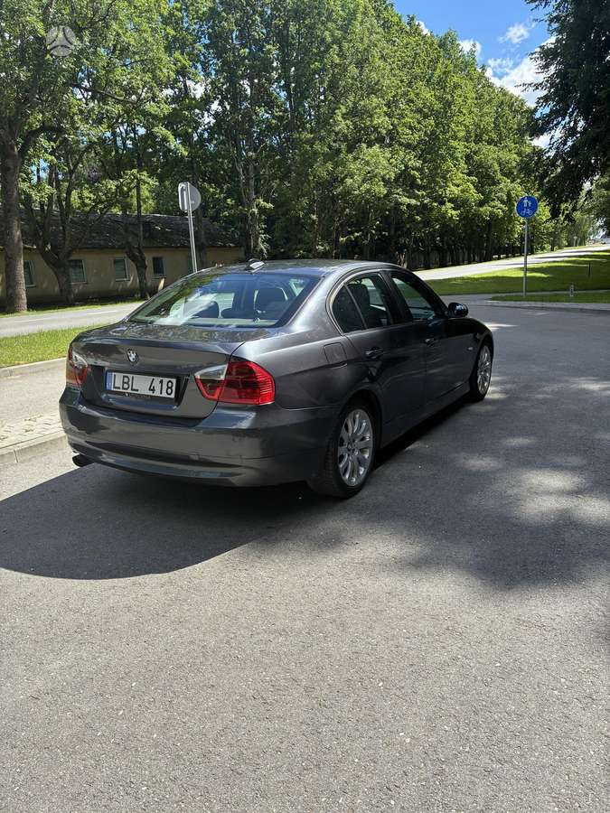 BMW 320, 2.0 l., sedanas