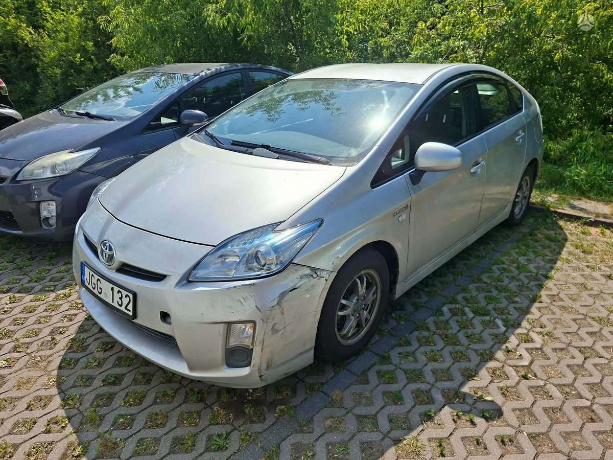 Toyota Prius - 2
