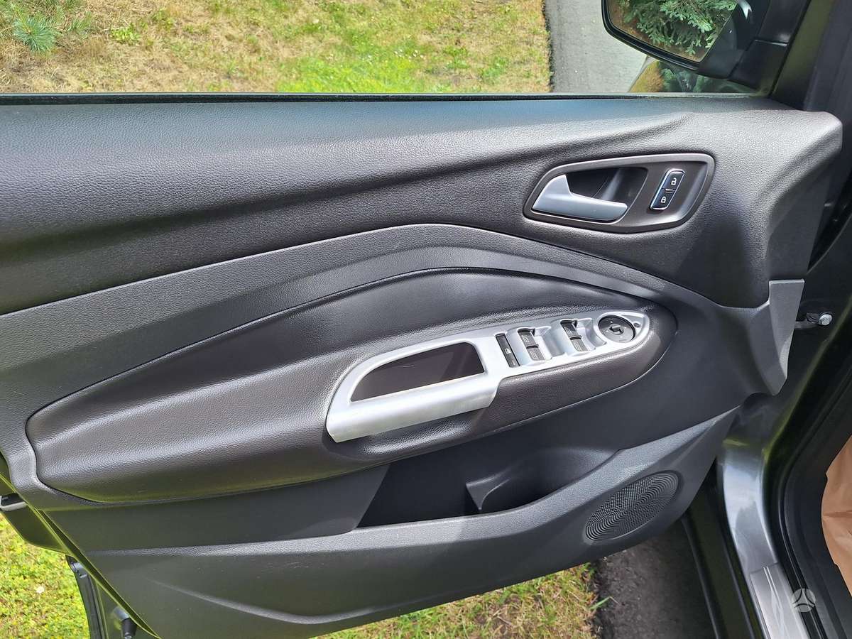 Ford Kuga, 2.0 l., off-road / crossover