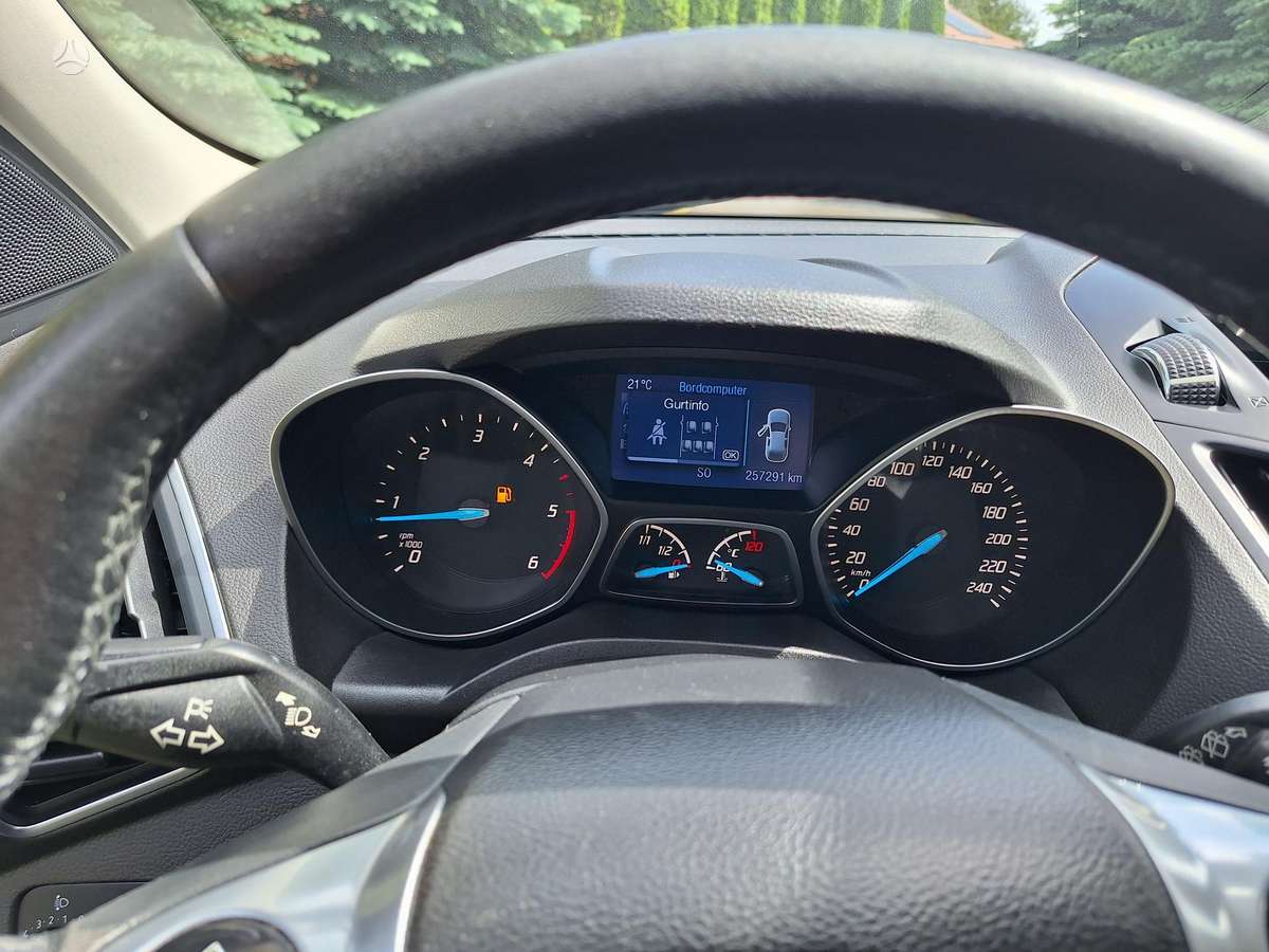 Ford Kuga, 2.0 l., off-road / crossover