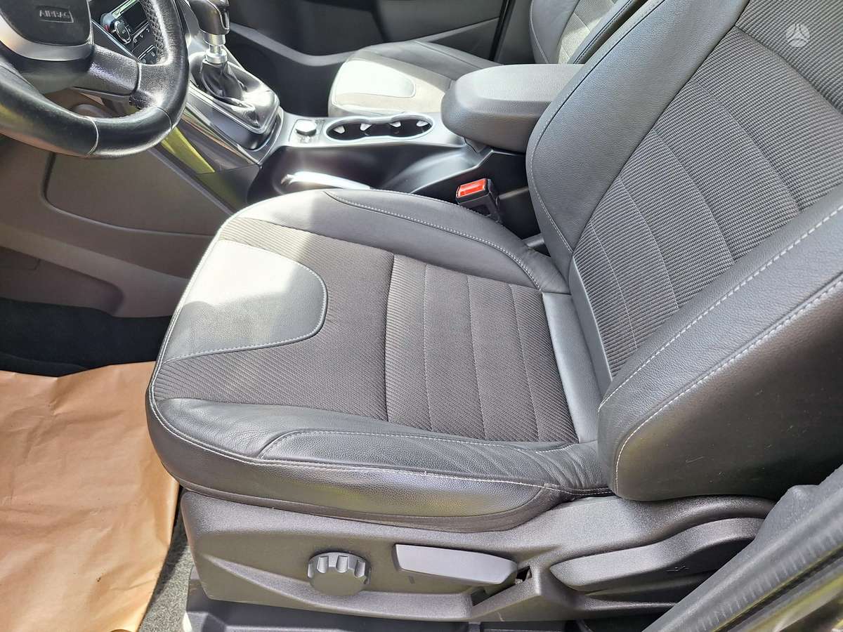 Ford Kuga, 2.0 l., off-road / crossover