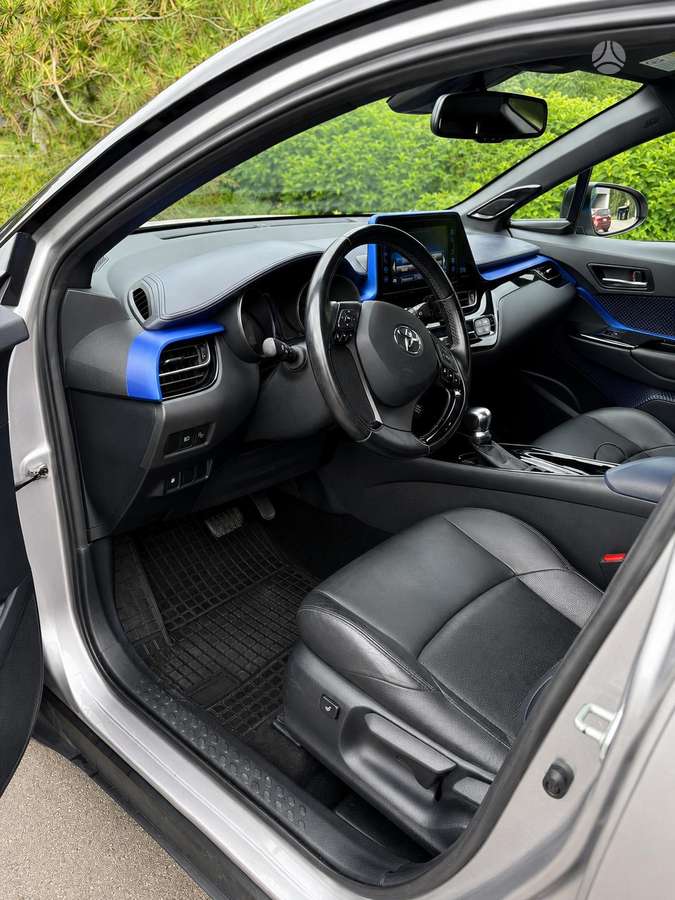 Toyota C-HR - 6