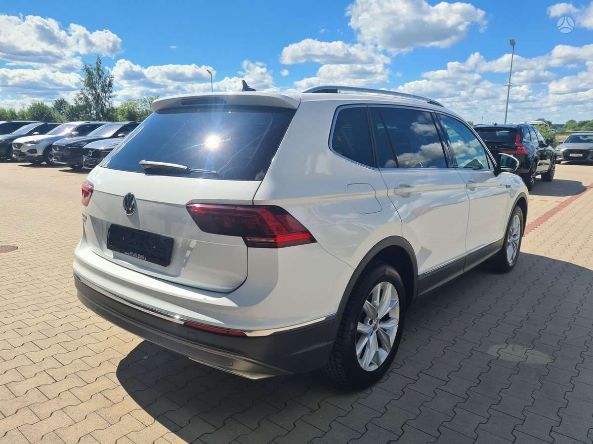Volkswagen Tiguan Allspace - 8