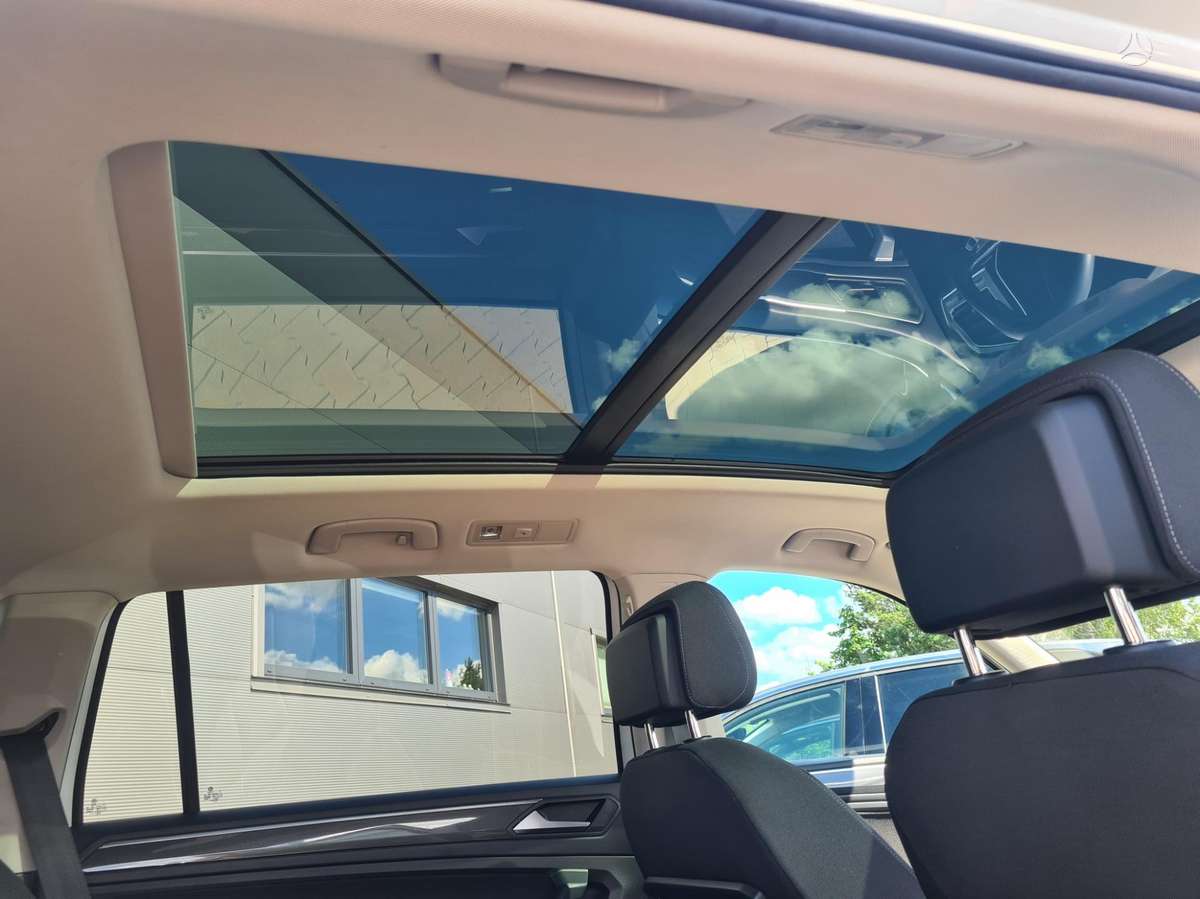 Volkswagen Tiguan Allspace - 9