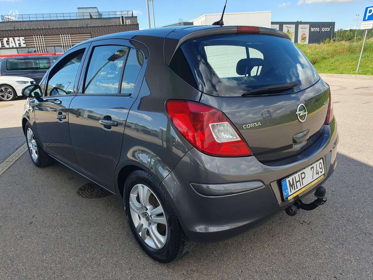 Opel Corsa, 1.3 l., Хэтчбек