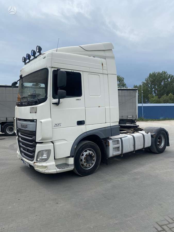 DAF XF 460 FT, 2 miegamosios vietos
