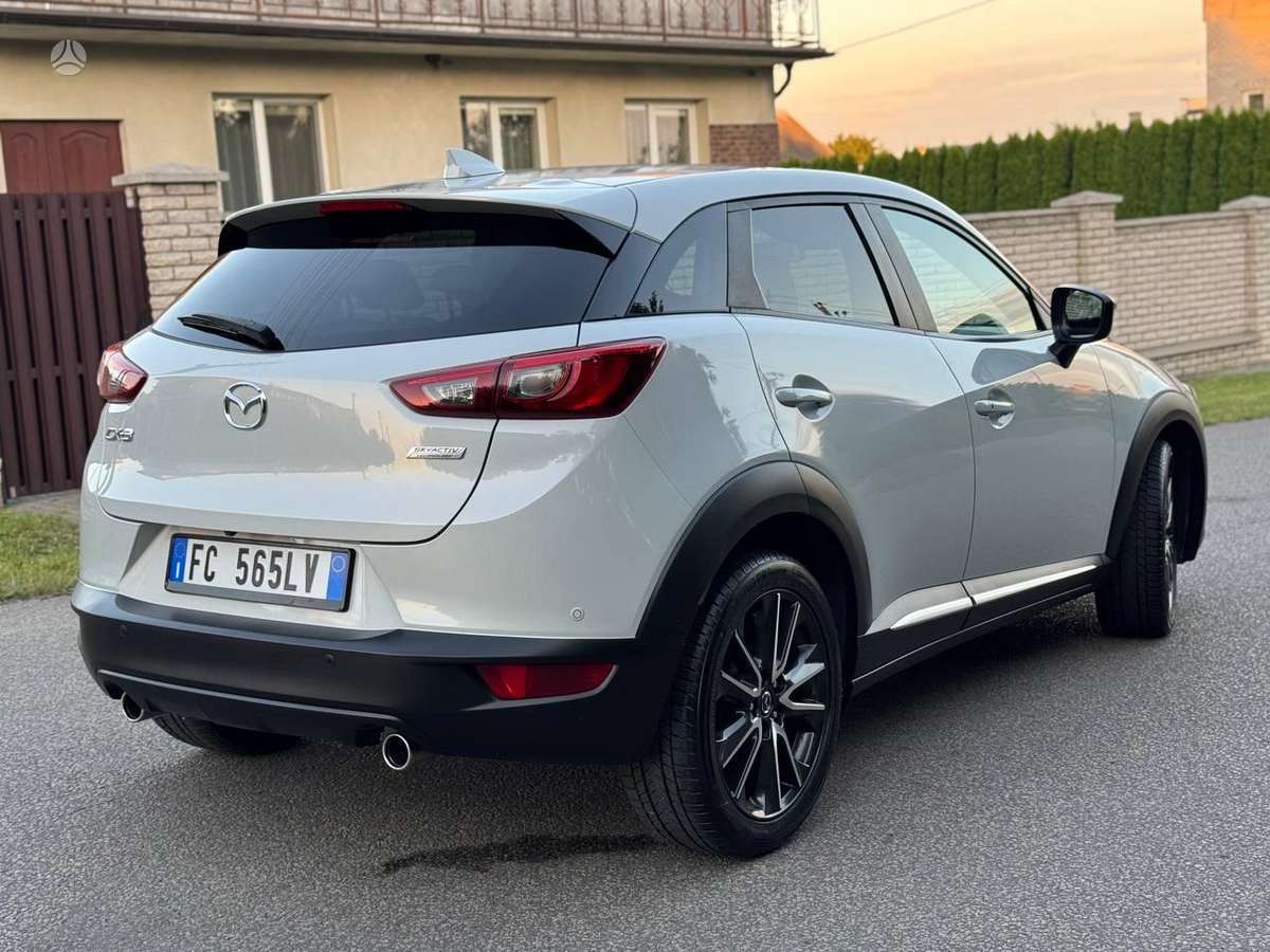 Mazda CX-3, 1.5 l., hatchback