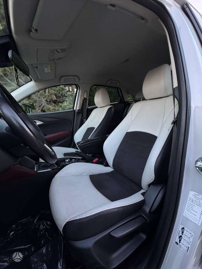 Mazda CX-3, 1.5 l., Хэтчбек