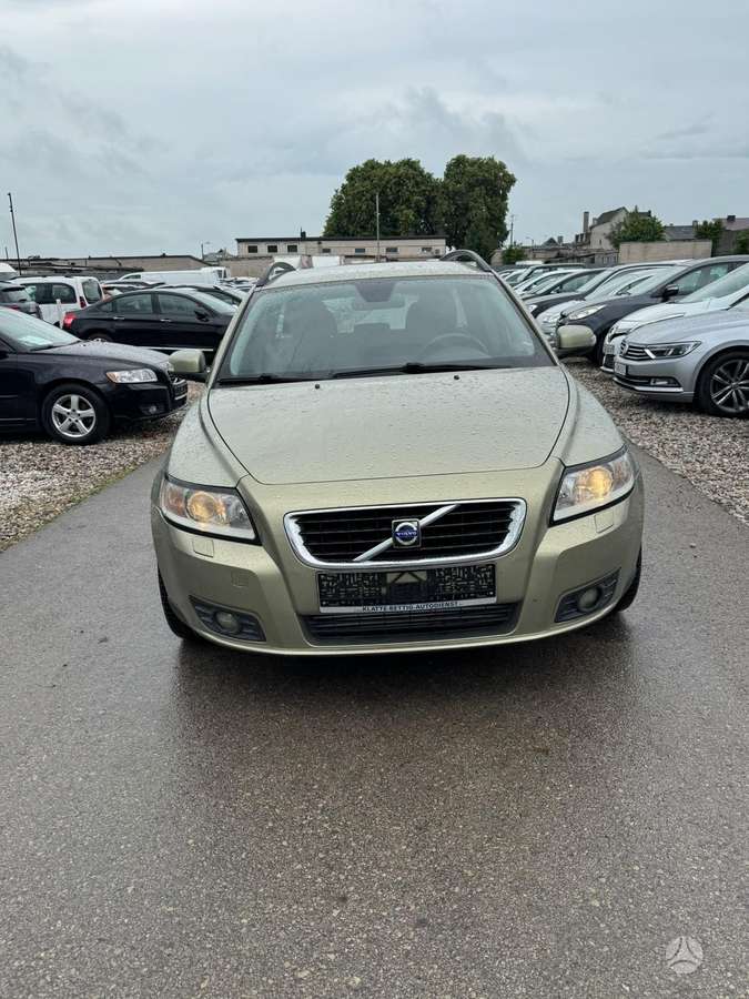 Volvo V50 - 1