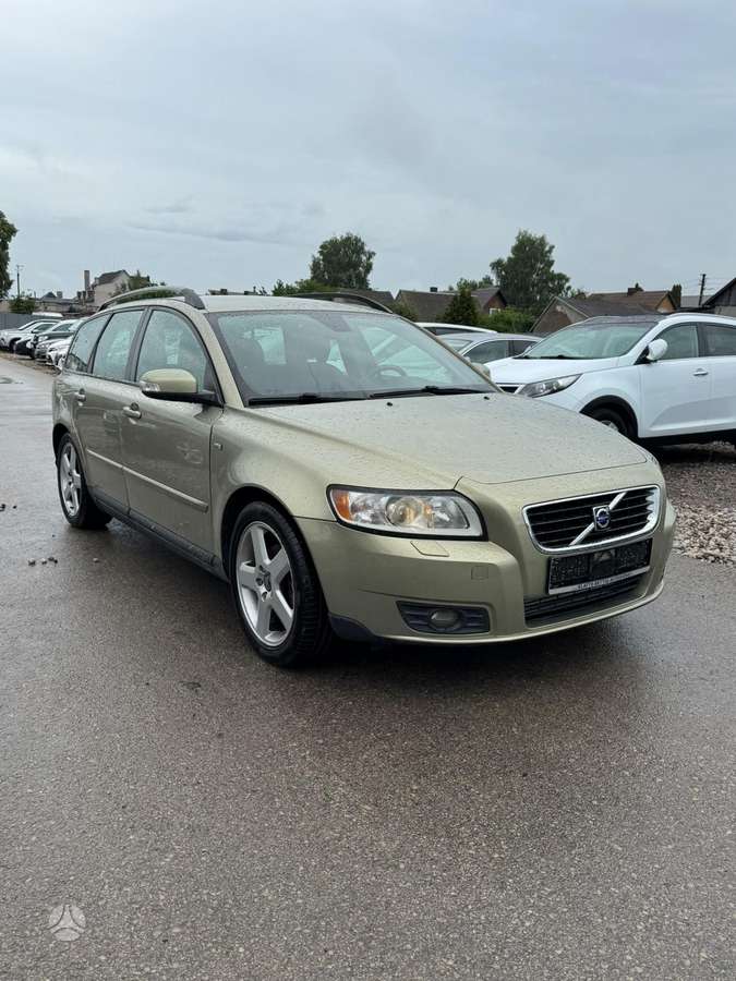 Volvo V50 - 2