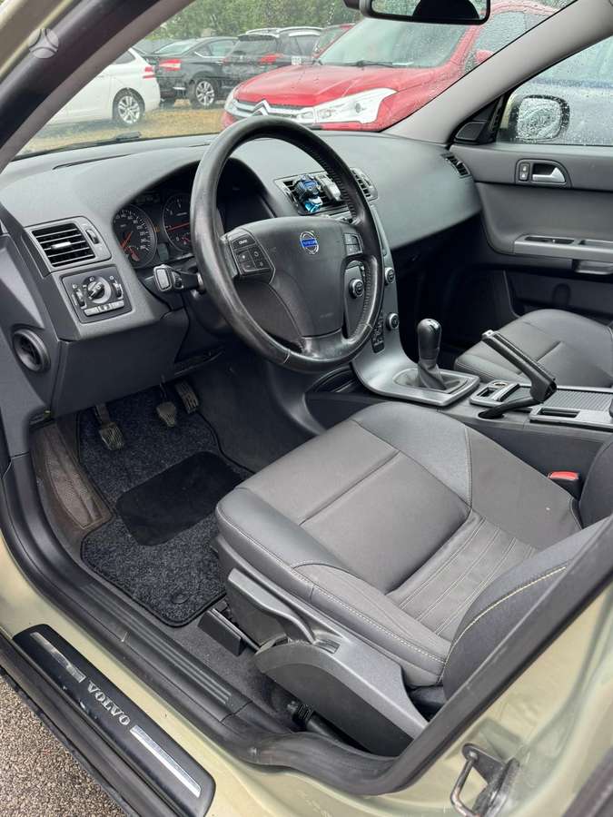 Volvo V50 - 8