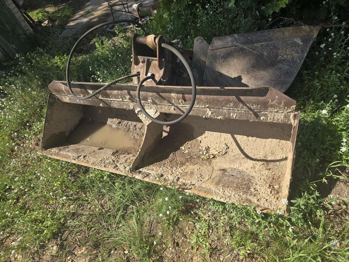 JCB 8080, ковши
